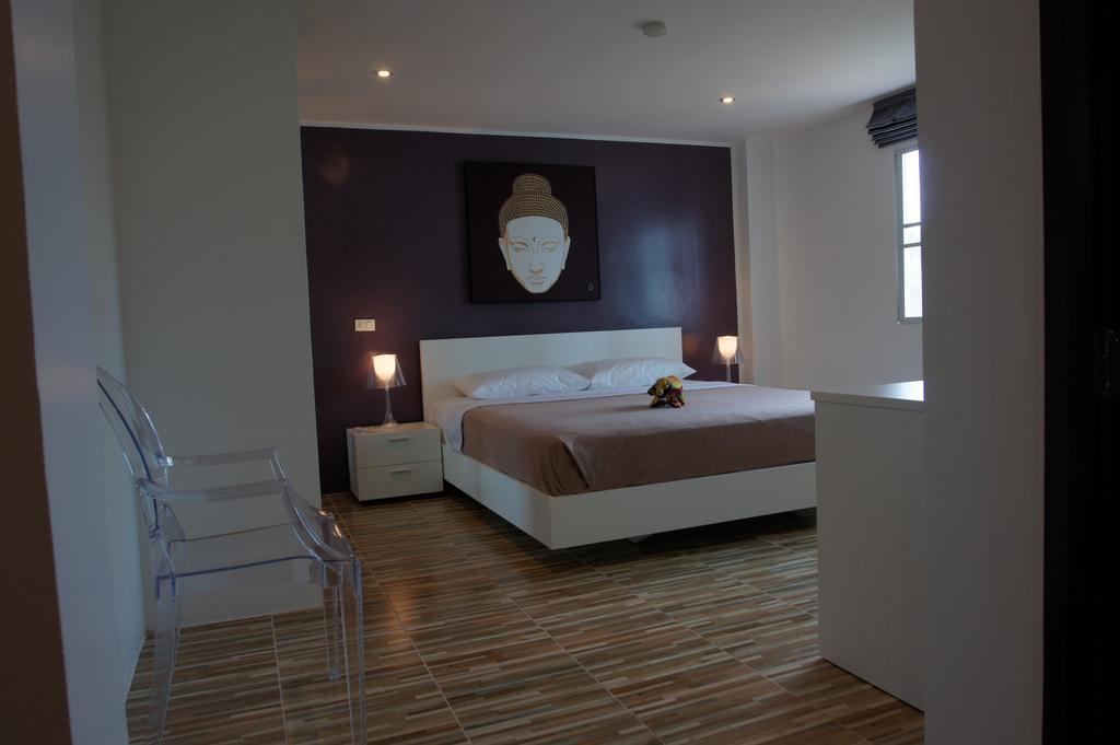 Lotus Art Guesthouse 파타야 외부 사진